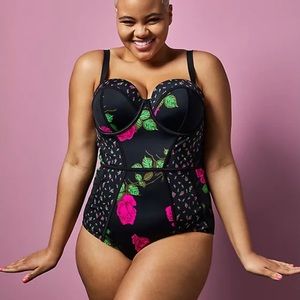 Torrid Betsey johnson rose one piece swimsuit sz 0